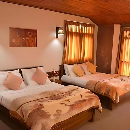 Hotel The Mount View By Liyozi Leasiure Nuwara Eliya Esterno foto