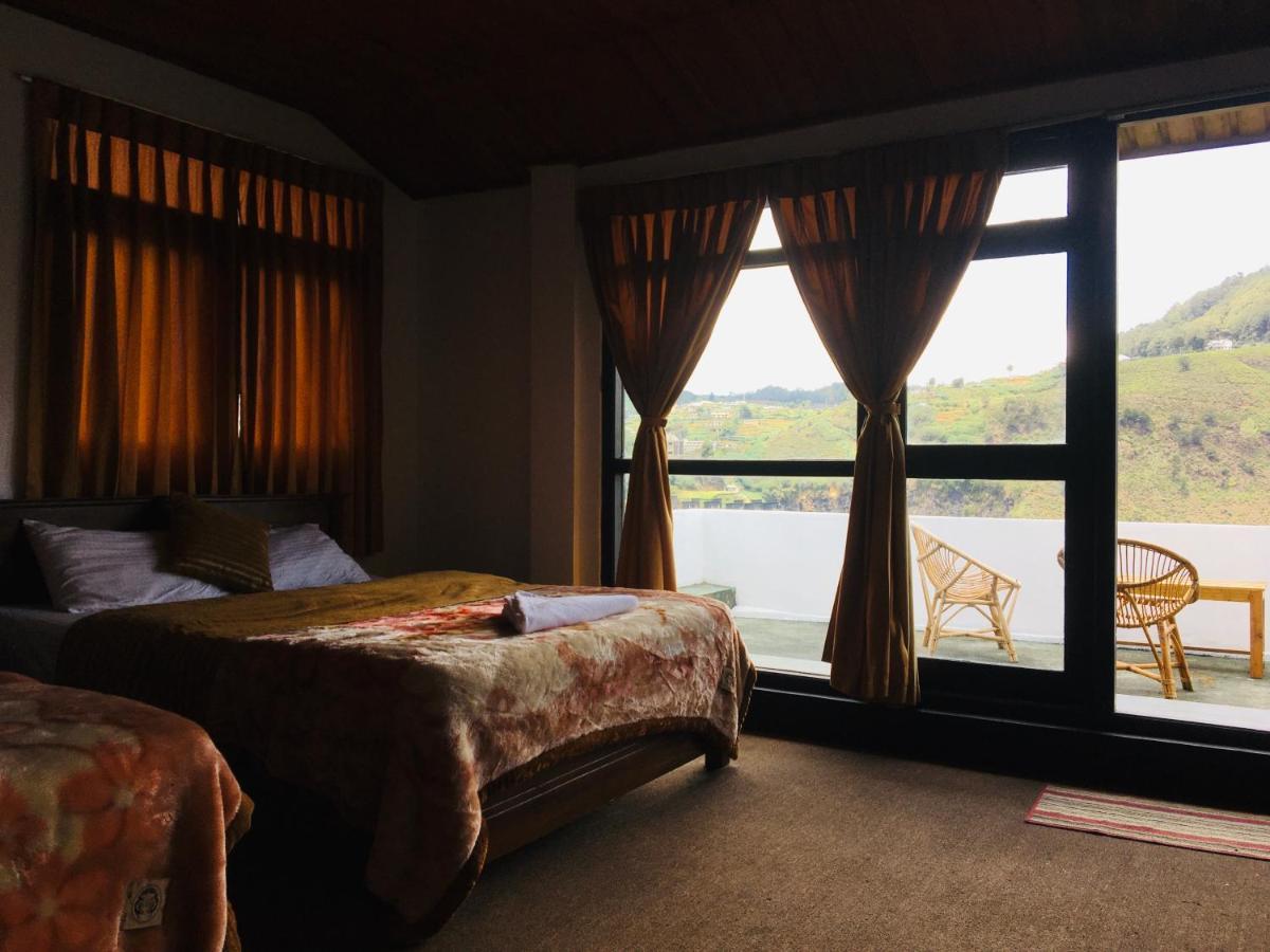 Hotel The Mount View By Liyozi Leasiure Nuwara Eliya Esterno foto